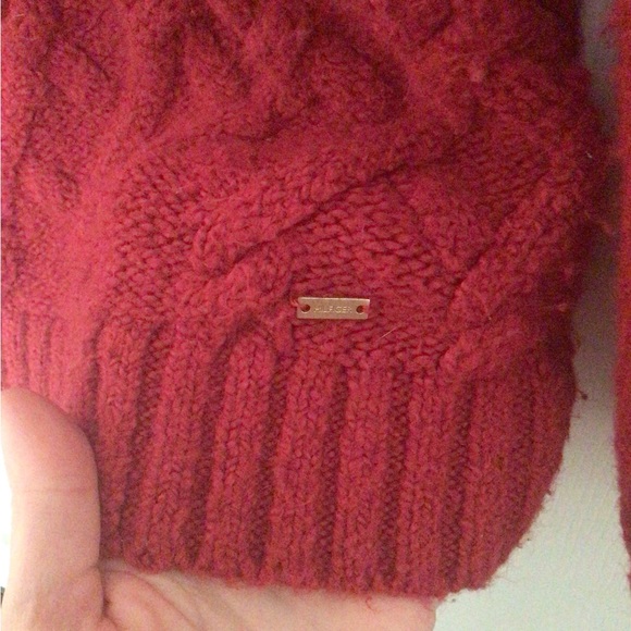 Tommy Hilfiger Woven Red Chunky Crewneck Sweater - Picture 5 of 6